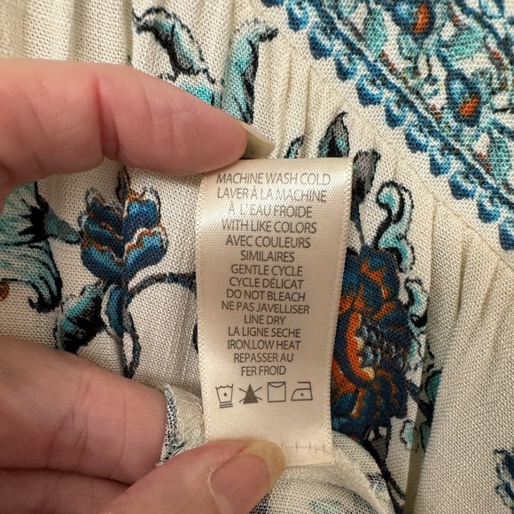 Max Studio London floral print maxi dress - Picture 2 of 4